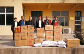 歡度重陽節(jié)，愛心獻夕陽