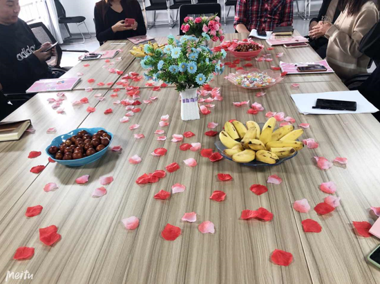 “青春ing，把心聲say出來”之金秋?主題交流會(huì)