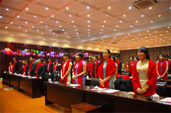 突破逆境全力以赴 緊抓機遇再創(chuàng)輝煌！